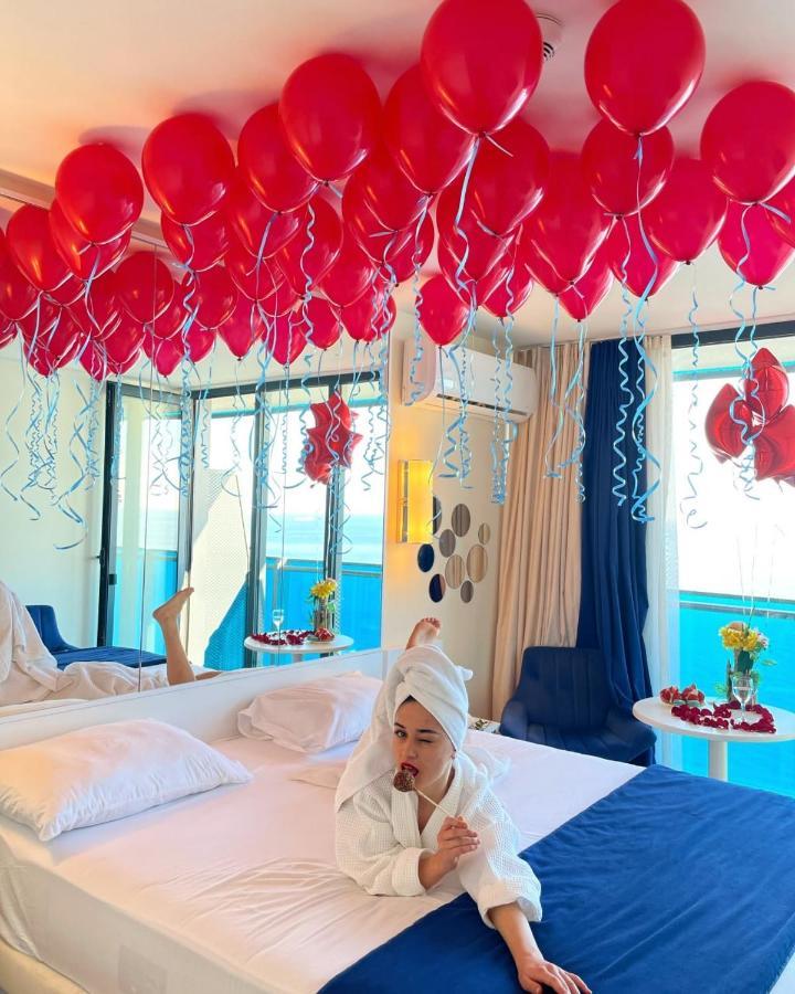 Orbi City Batumi Starアパートホテル エクステリア 写真