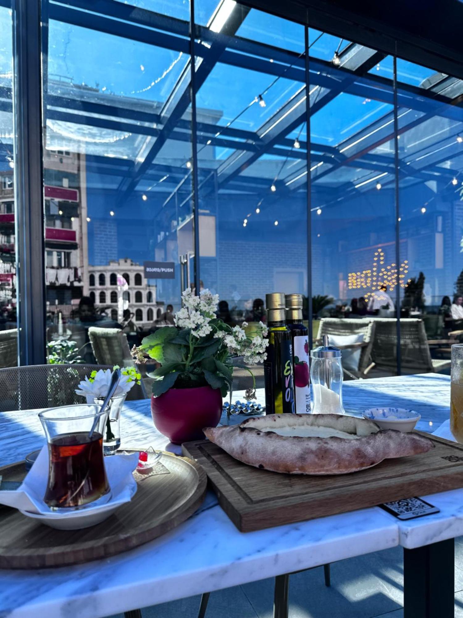 Orbi City Batumi Starアパートホテル エクステリア 写真