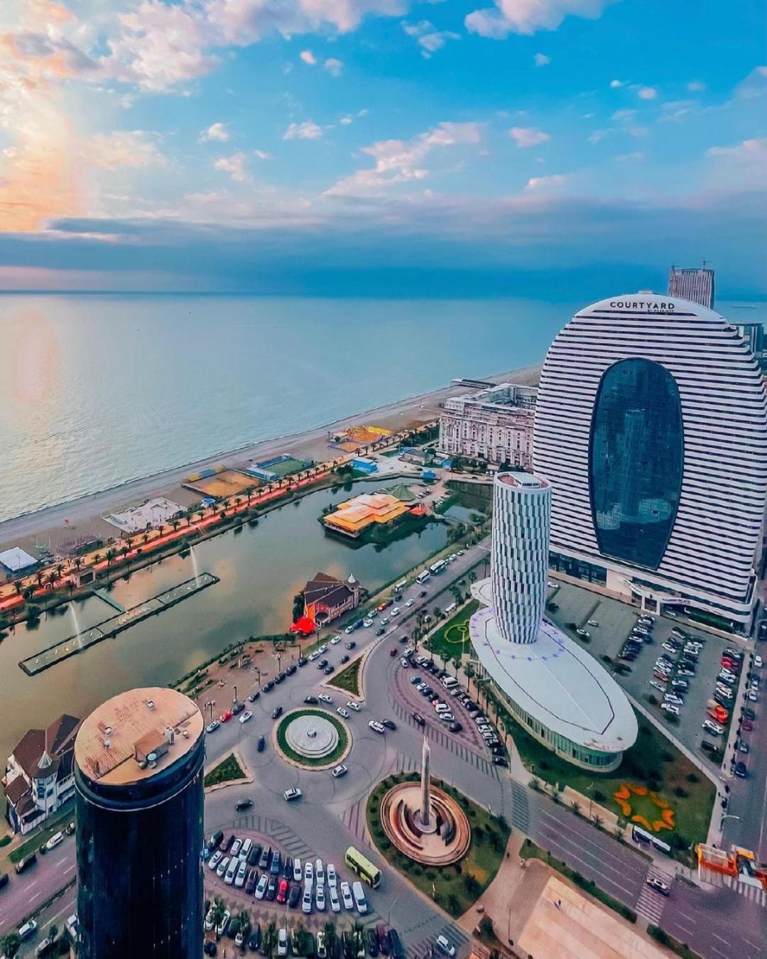 Orbi City Batumi Starアパートホテル エクステリア 写真